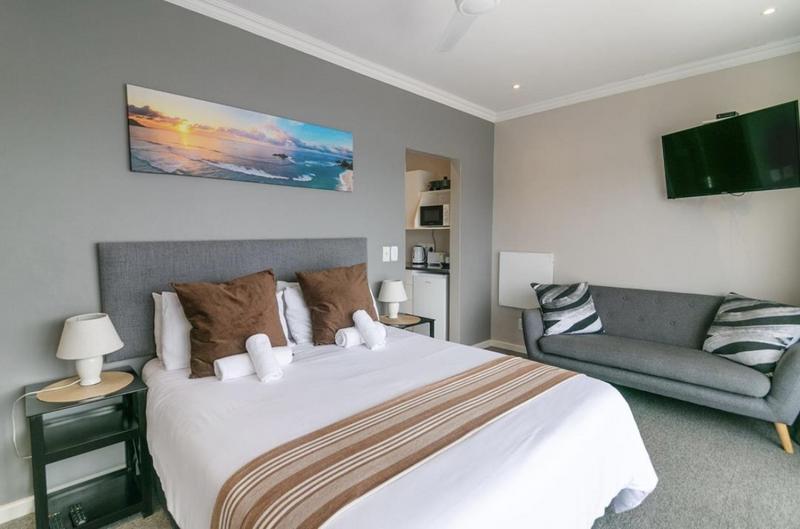Commercial Property for Sale in Paradise Western Cape